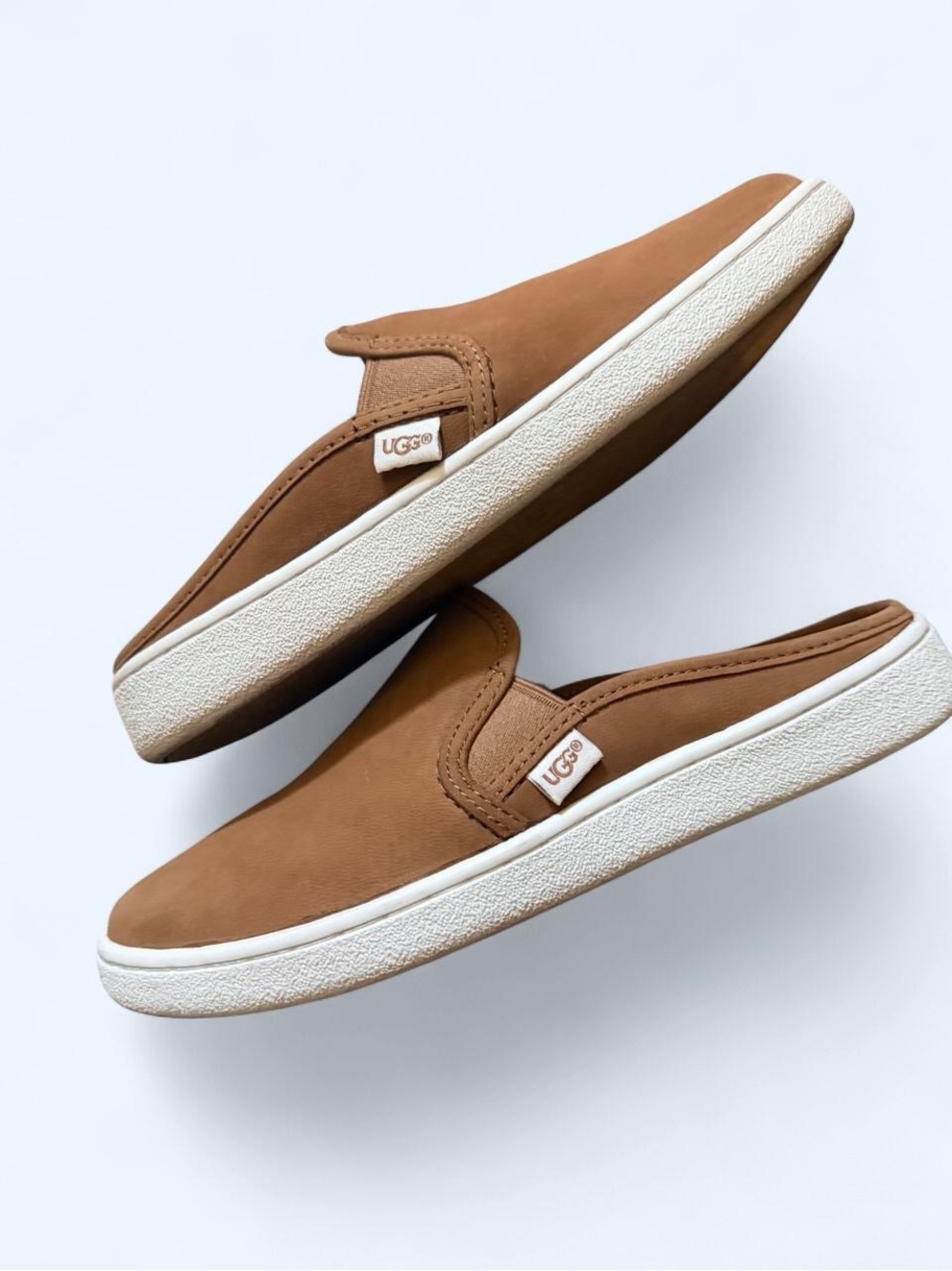 UGG women’s Brown Slip-On Casual Sneakers